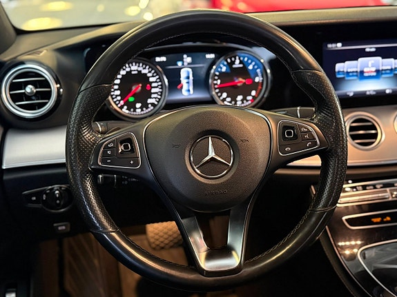 Mercedes-Benz E220 d 12 of 19