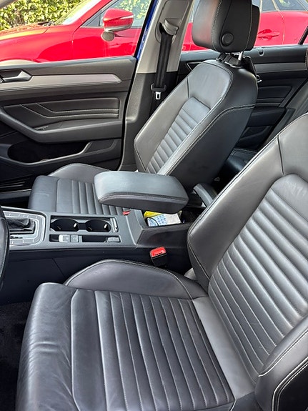 Volkswagen Passat 7 of 10
