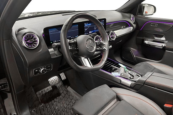 Mercedes-Benz GLB200 8 of 15