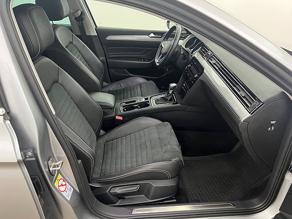 Volkswagen Passat 14 of 18