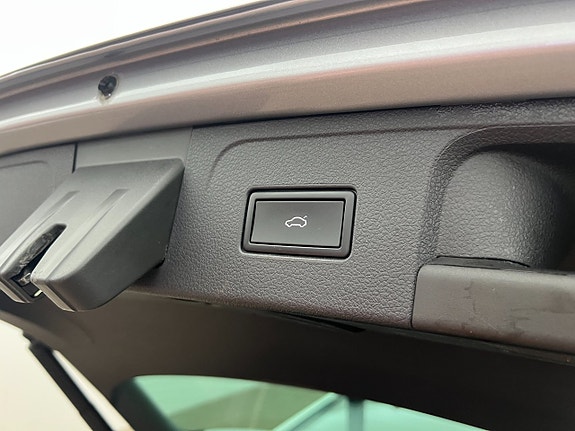 Volkswagen Passat 18 of 18