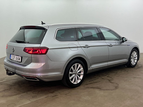 Volkswagen Passat 6 of 18