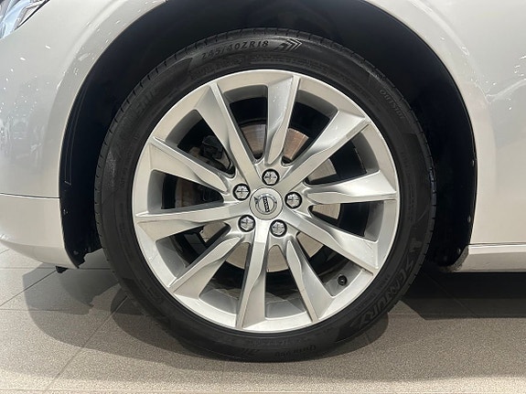 Volvo V90 4 of 22