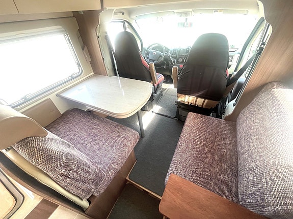 Bürstner Ixeo 664, taksäng, solcell, 150 hk, 3500 kg 8 of 18