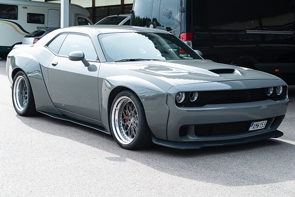 Dodge Challenger 7 of 30