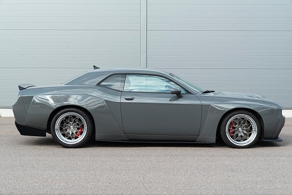 Dodge Challenger 5 of 30