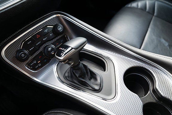 Dodge Challenger 19 of 30