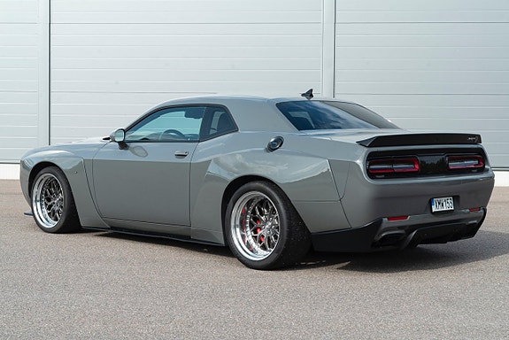 Dodge Challenger 3 of 30