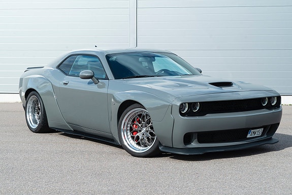 Dodge Challenger 2 of 30
