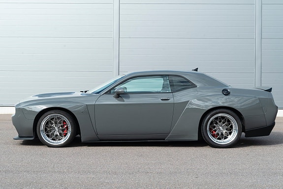 Dodge Challenger 6 of 30