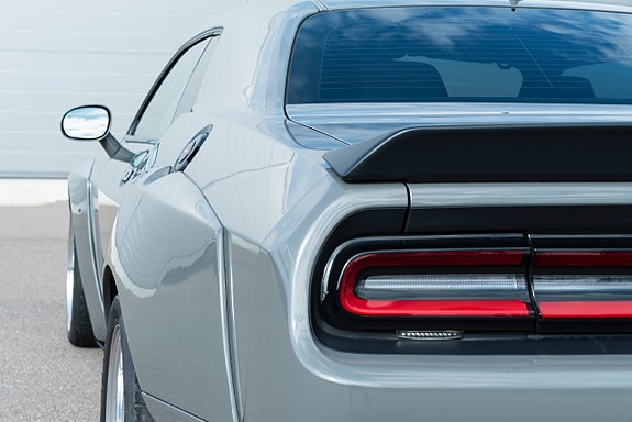 Dodge Challenger 23 of 30