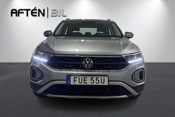 Volkswagen T-Roc 3 of 21
