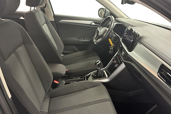 Volkswagen T-Roc 14 of 21