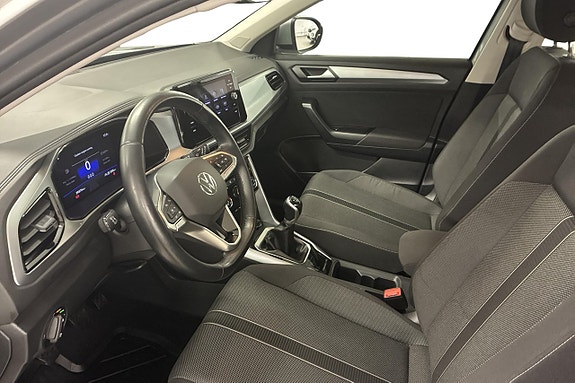 Volkswagen T-Roc 13 of 21
