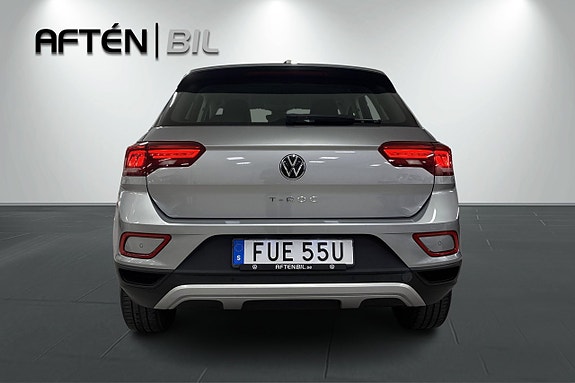 Volkswagen T-Roc 8 of 21