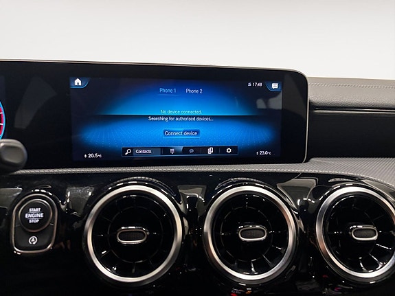 Mercedes-Benz CLA200 21 of 26