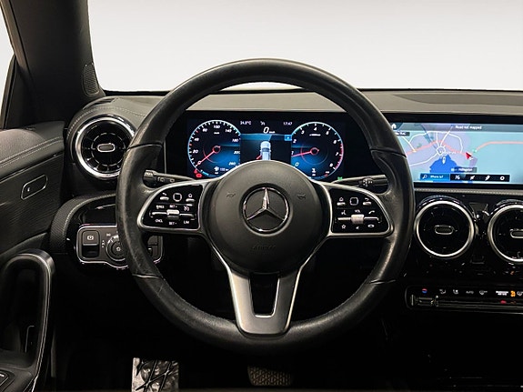Mercedes-Benz CLA200 13 of 26