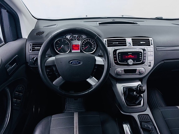 Ford Kuga 14 of 16