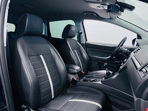 Ford Kuga 6 of 16