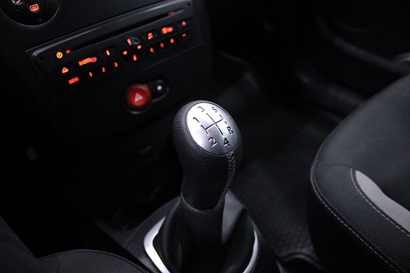 Renault Clio 13 of 26