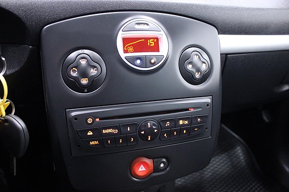 Renault Clio 11 of 26