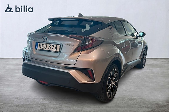 Toyota C-HR 19 of 21