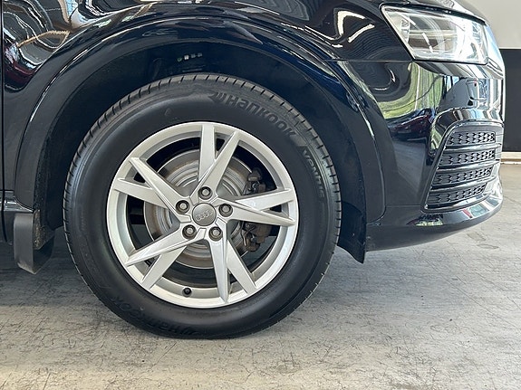 Audi Q3 5 of 24