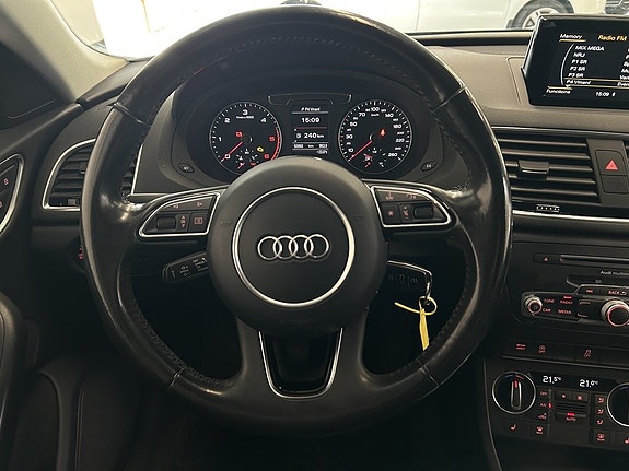 Audi Q3 13 of 24
