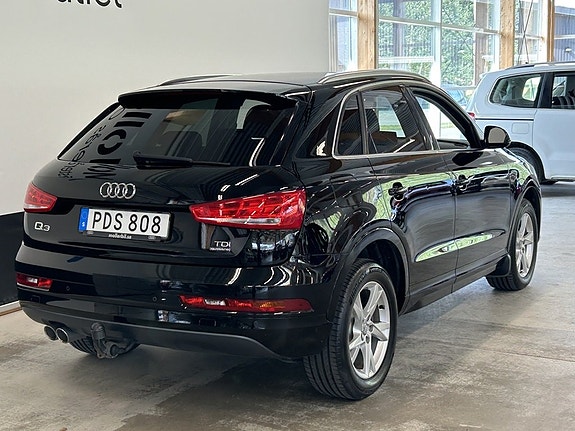 Audi Q3 6 of 24