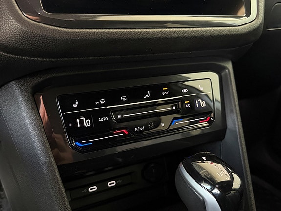 Volkswagen Tiguan Allspace 15 of 23