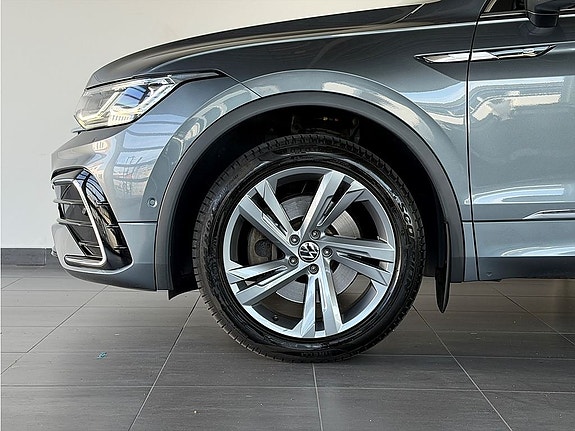 Volkswagen Tiguan Allspace 7 of 23
