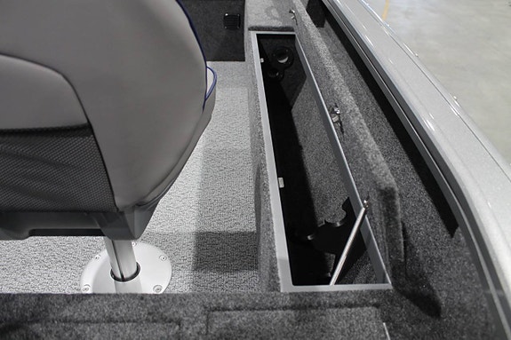 VIZION 470RS/Mercury F60 ELHPT "mid-tiller 4 of 11