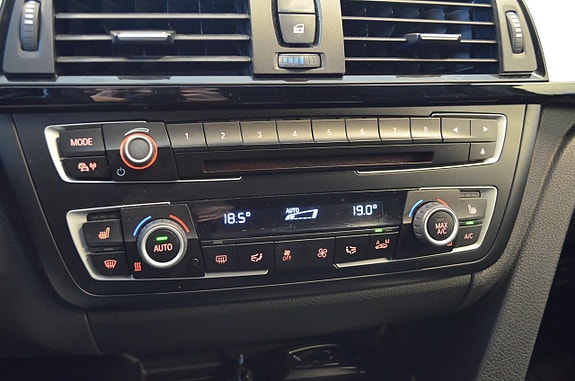 BMW 320d 13 of 23