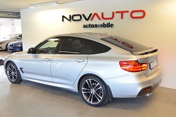 BMW 320d 6 of 23