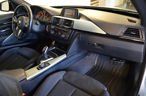BMW 320d 19 of 23