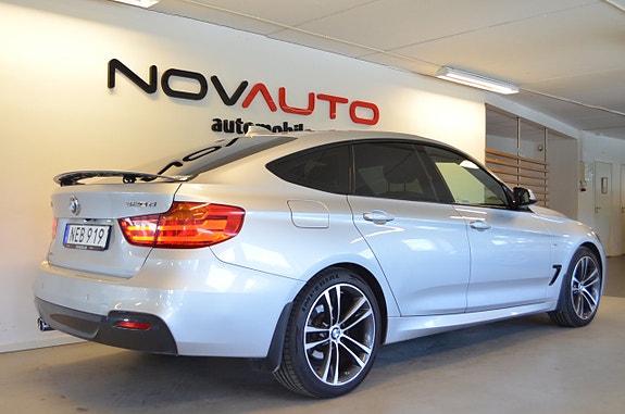 BMW 320d 16 of 23