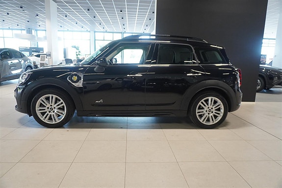 MINI Countryman Cooper SE 3 of 14