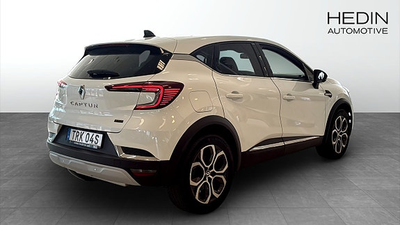 Renault Captur 2 of 12