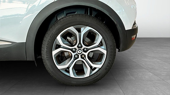 Renault Captur 9 of 12