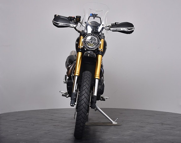 Triumph SCRAMBLER 1200 XE 2 of 19
