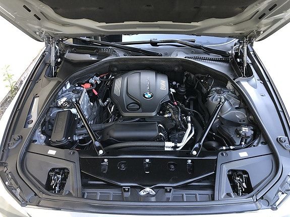 BMW 520d 16 of 16