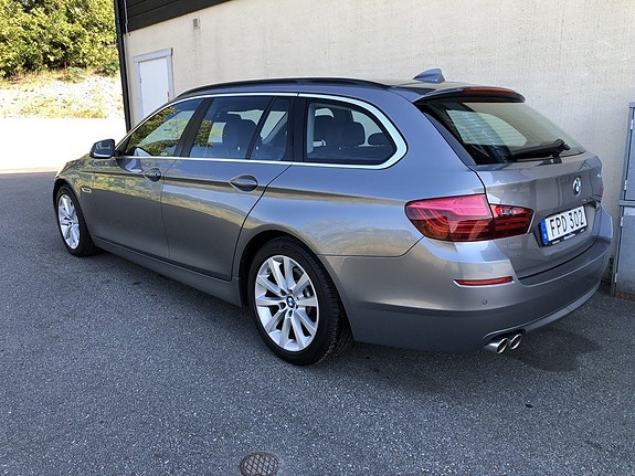 BMW 520d 2 of 16