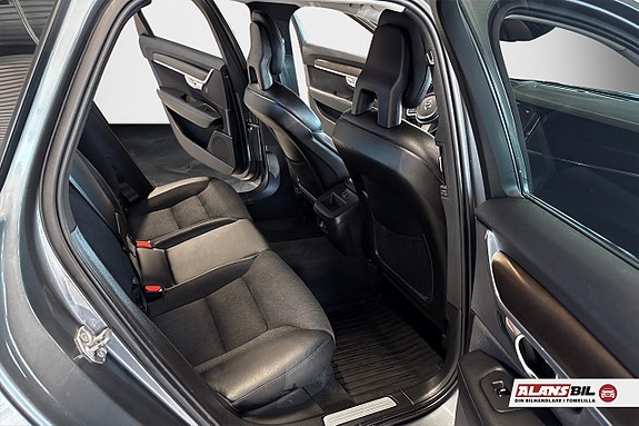 Volvo V90 Cross Country 9 of 10