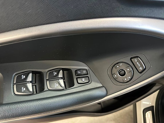 Hyundai Grand Santa Fe 24 of 30