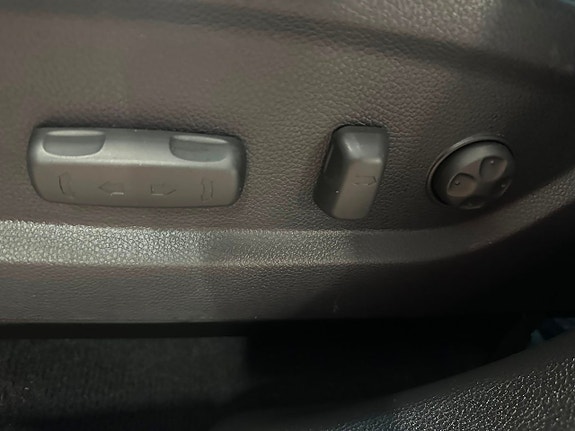 Hyundai Grand Santa Fe 29 of 30