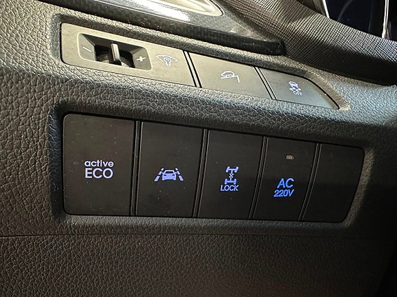 Hyundai Grand Santa Fe 30 of 30