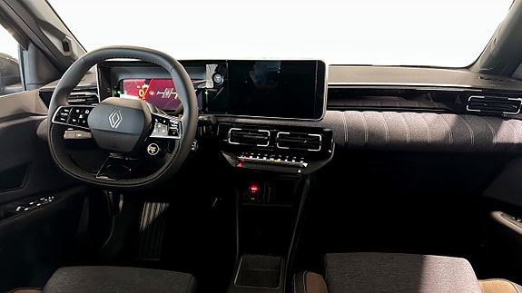 Renault 5 E-Tech 4 of 9