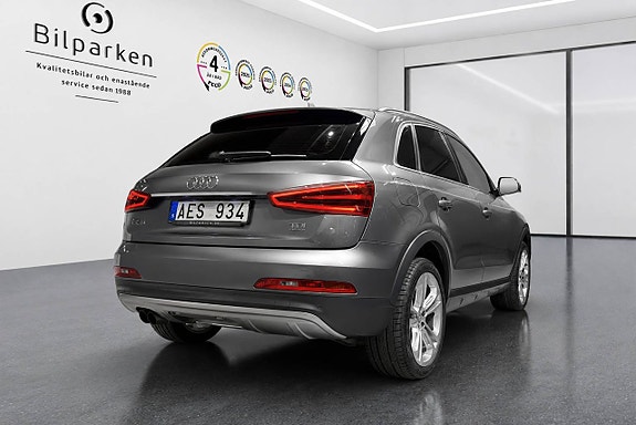 Audi Q3 2 of 18