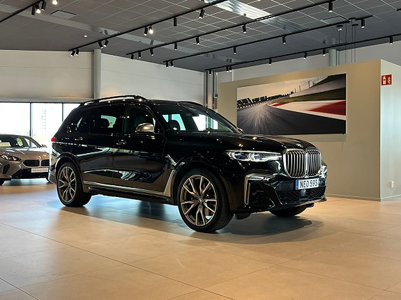 BMW X7 3 of 30