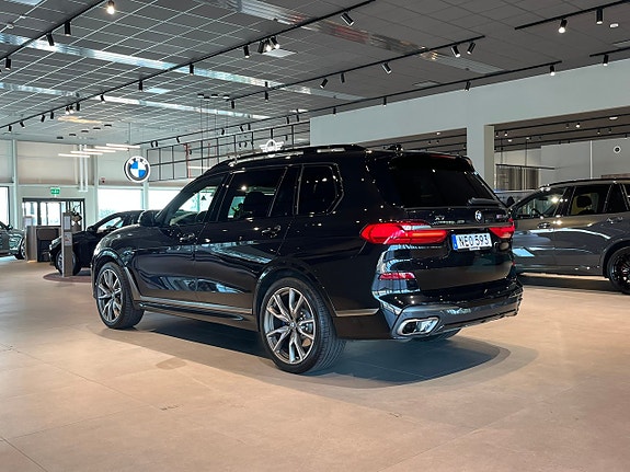 BMW X7 6 of 30